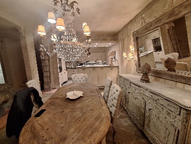 Foto Casa indipendente a Pietrasanta di 175 m² con 5 locali in vendita