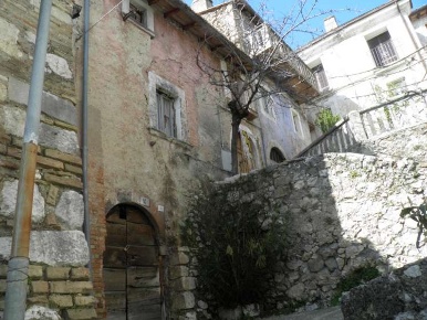 Foto Casa indipendente in Via dei Marsi, Scurcola Marsicana Centro
