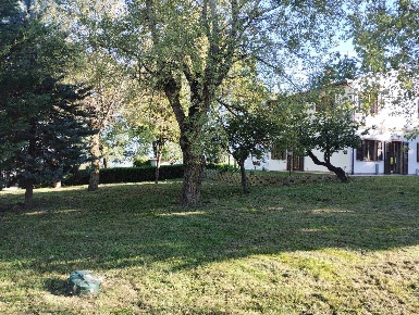 Foto Casa indipendente a Treia di 140 m² con 5 locali in vendita