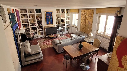 Foto Appartamento in VIA BERNABEI, Ancona Centro Storico di 150 m²