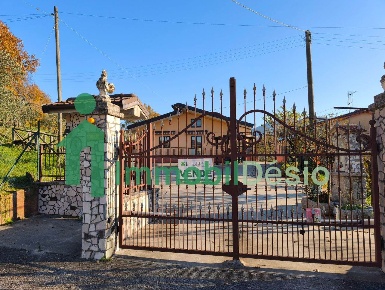 Foto Casa indipendente in Strada del Mulino  1, Picerno di 143 m²