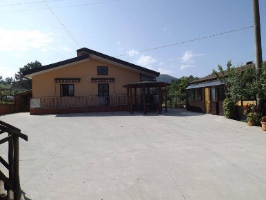 Foto Casa indipendente in Strada del Mulino  1, Picerno in vendita