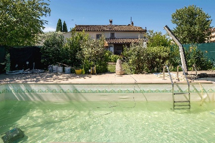 Foto Casa indipendente in Via San Paolo, Campi Bisenzio Torricella