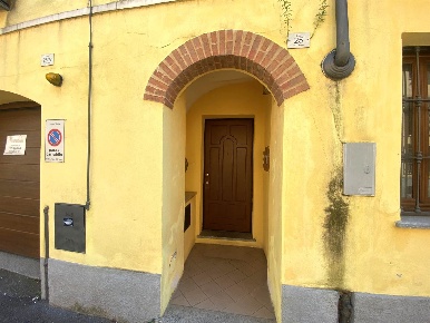 Foto Case semi ndipendenti in Via Giovanni Lanza  25, Trino Centro di 94 m²
