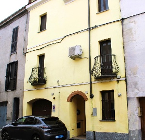 Foto Case semi ndipendenti in Via Giovanni Lanza  25, Trino Centro di 94 m²