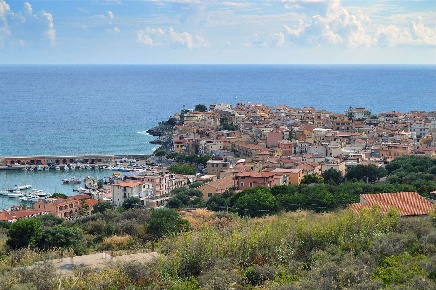 Foto Case semi ndipendenti in via trieste, Camerota Centro di 205 m²