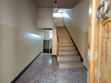 Foto Casa indipendente a Pollutri Centro di 270 m² con 9 locali in vendita