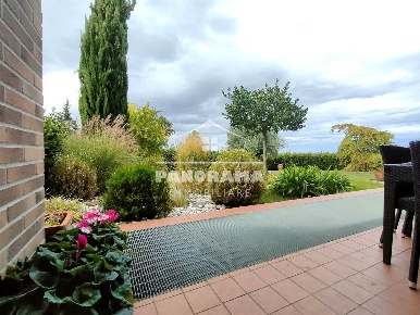 Foto Casa indipendente a Montescudo-Monte Colombo di 180 m² con 4 locali
