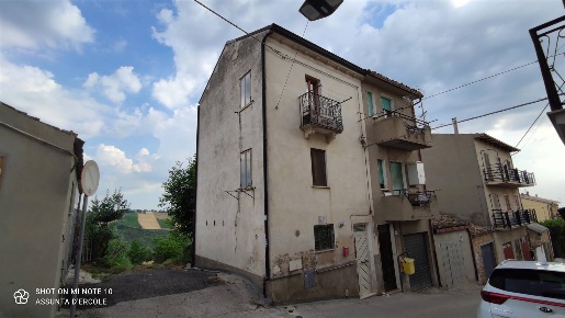 Foto Casa indipendente a Scerni Centro di 76 m² con 3 locali in vendita