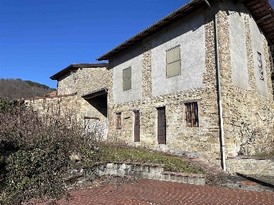 Foto Casa indipendente in Frazione Casa Lazzati  11, Romagnese di 150 m²