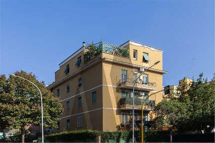Foto Appartamento in Via di Monte Verde 170, Roma di 140 m² con 4 locali