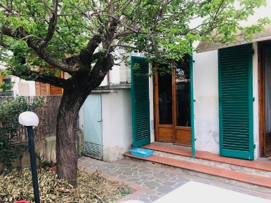 Foto Casa indipendente in VIA PISANO, Empoli Ospedale - Santa Maria