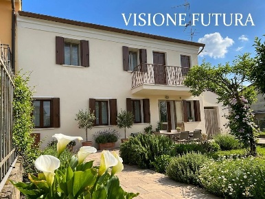 Foto Case semi ndipendenti in via Garzara 183, Borgo Veneto di 189 m²