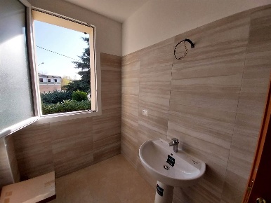 Foto Casa indipendente a Cavezzo di 150 m² con 8 locali in vendita