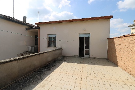 Foto Casa indipendente a Fusignano di 235 m² con 10 locali in vendita