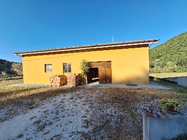 Foto Casa indipendente a San Severino Marche Centro di 125 m² con 5 locali