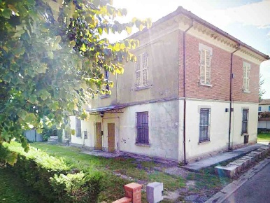Foto Casa indipendente a Lugo di 378 m² con 12 locali in vendita