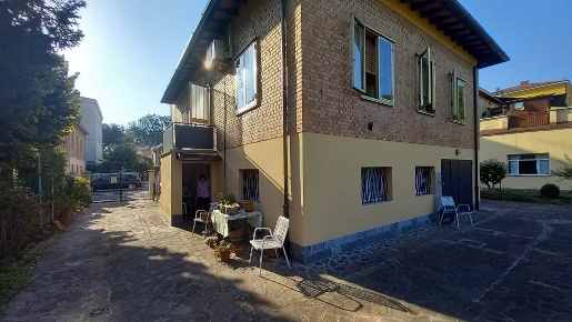 Foto Casa indipendente in via La Spezia 60, Modena Sant'Agnese - Università