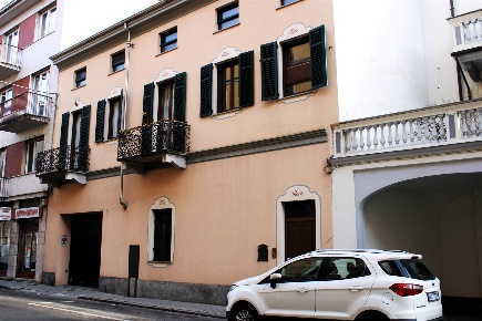 Foto Case semi ndipendenti in corso Italia 3, Trino Centro di 358 m²