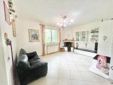 Foto Casa indipendente a Massarosa Piano di Conca di 160 m² con 7 locali