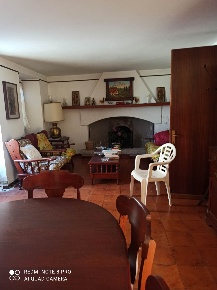 Foto Casa indipendente a Massiola Centro di 100 m² con 7 locali in vendita