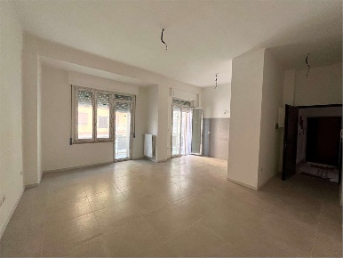 Foto Appartamento in Via Seneca 43, Brindisi Commenda di 76 m² con 3 locali