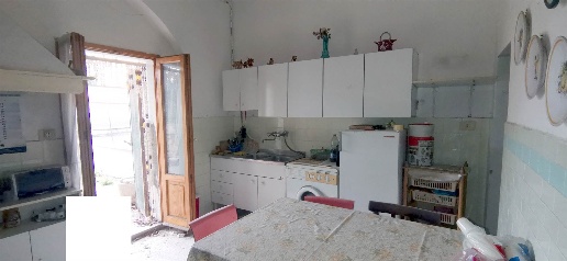Foto Casa indipendente a Chianciano Terme Centro di 145 m² con 8 locali
