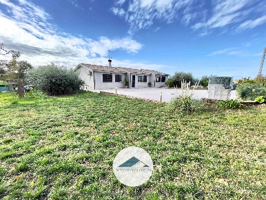 Foto Casa indipendente in VIA COPPA 22/C, Polverigi di 125 m² con 8 locali