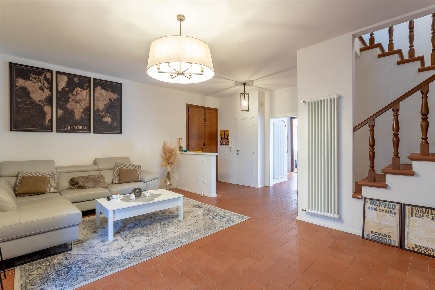 Foto Casa indipendente in Via Ignazio Silone, Carmignano Comeana di 243 m²