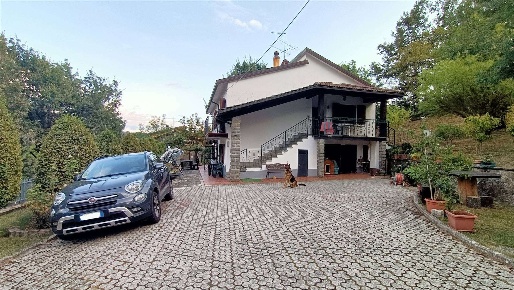Foto Rustico in via Casoncello 121, Camugnano di 190 m² con 5 locali