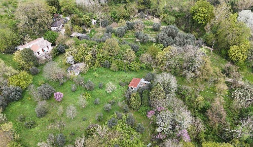 Foto Case semi ndipendenti a Montopoli di Sabina di 170 m² con 8 locali