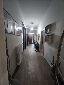 Foto Casa indipendente a Moglia di 200 m² con 10 locali in vendita