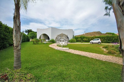 Foto Villa unifamiliare a Siracusa di 150 m² con 6 locali in vendita