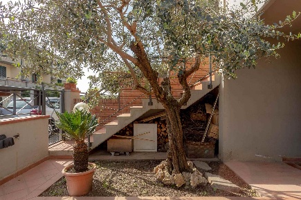 Foto Casa indipendente in via Caracciolo, Campi Bisenzio di 141 m²