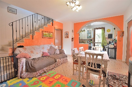 Foto Casa indipendente in Via del Lagaccio, Murlo di 75 m² con 5 locali