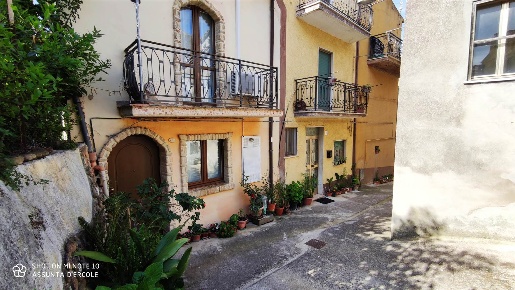 Foto Casa indipendente a Scerni Centro di 75 m² con 3 locali in vendita