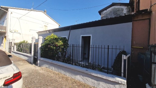 Foto Casa indipendente a Predappio Centro di 60 m² con 4 locali in vendita