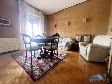 Foto Case semi ndipendenti a Terni Cesure - Valenza di 189 m² con 8 locali