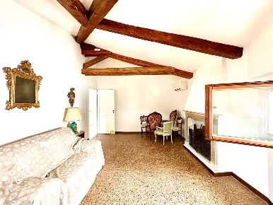 Foto Appartamento in Gritti, Venezia San Marco di 110 m² con 5 locali