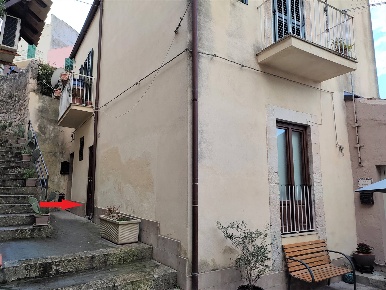 Foto Case semi ndipendenti a Ragusa Ibla di 80 m² con 4 locali in vendita