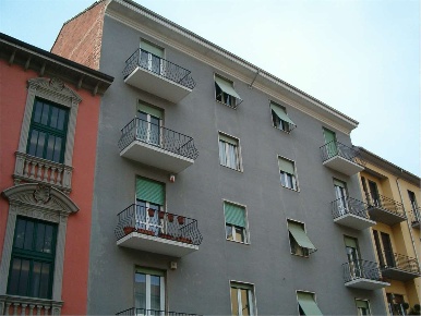 Foto Appartamento a Alessandria di 95 m² con 6 locali in vendita