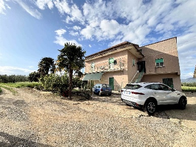Foto Casa indipendente in Via Napoli 5, Montecorvino Pugliano di 160 m²