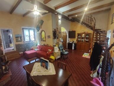 Foto Casa indipendente a Ponte dell'Olio di 128 m² con 4 locali in vendita