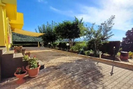 Foto Casa indipendente a Naso Caria Ferro di 145 m² con 6 locali in vendita