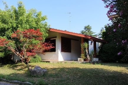 Foto Casa indipendente in via Montello 23, Treviso Viale Luzzatti di 250 m²