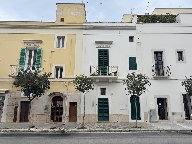 Foto Casa indipendente a Monopoli Centro di 58 m² con 2 locali in vendita
