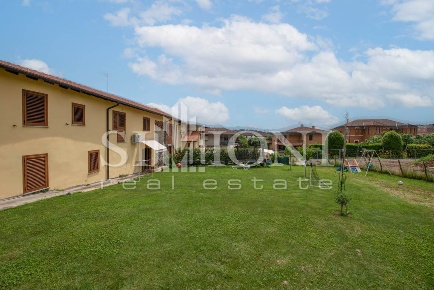Foto Case semi ndipendenti a Besozzo Centro di 155 m² con 4 locali