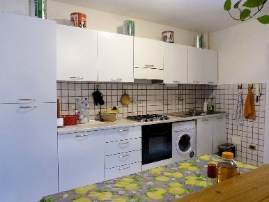 Foto Casa indipendente a Pietrasanta di 80 m² con 5 locali in vendita
