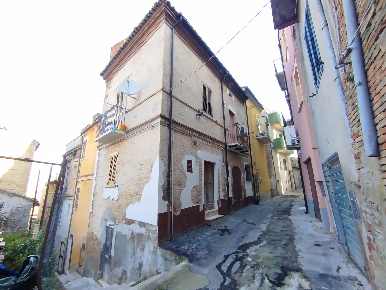 Foto Casa indipendente a Pollutri Centro di 40 m² con 3 locali in vendita