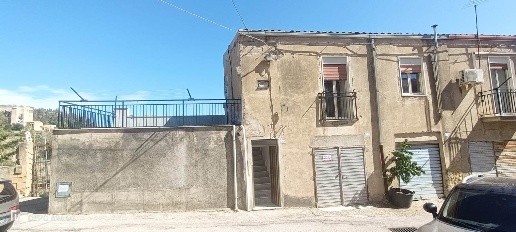 Foto Casa indipendente in VIA SANTA DOMENICA 35, Caltanissetta in vendita